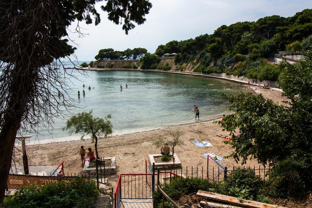 Apartments Beautiful Sandy Beach Split Pokoj fotografie